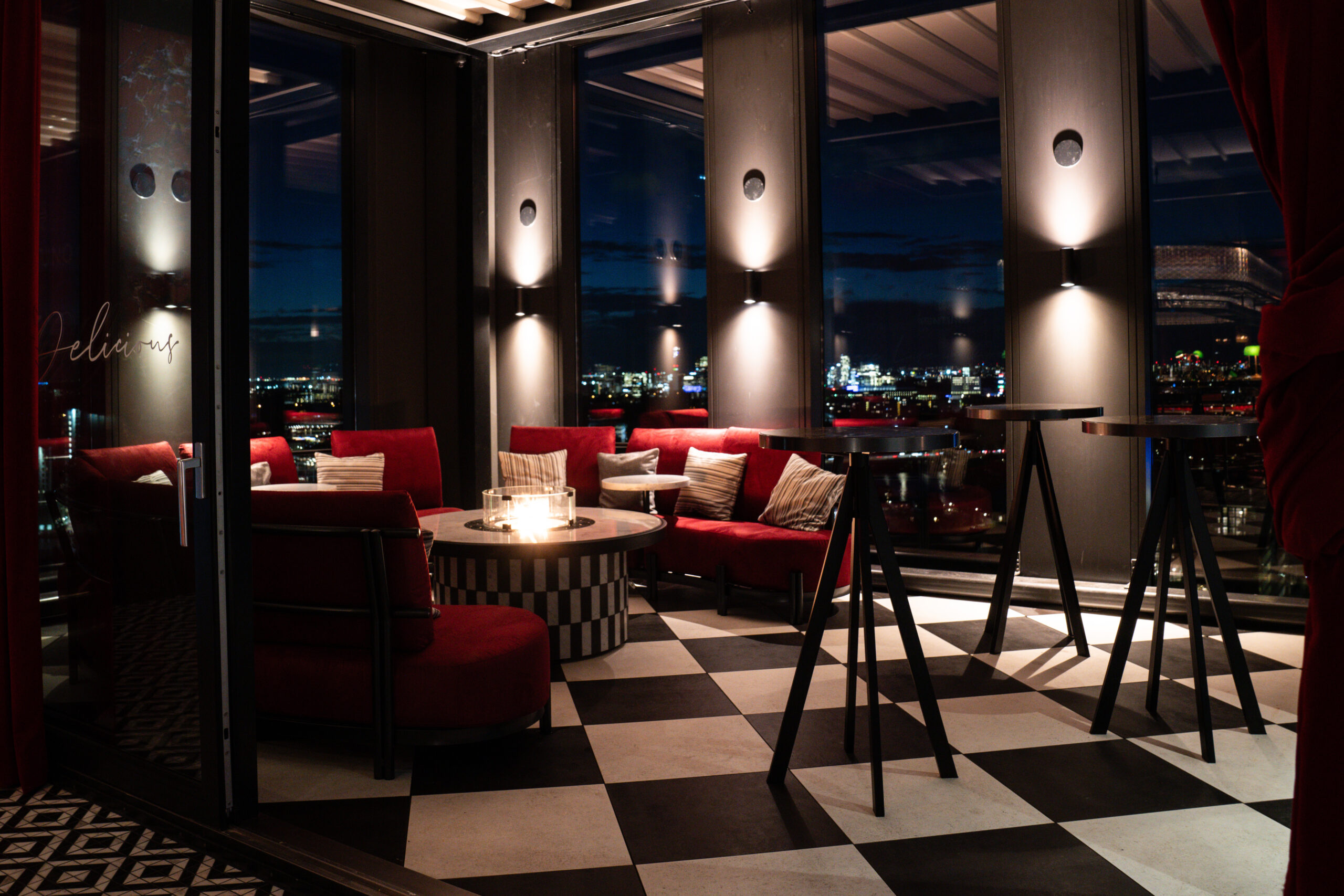 PRIVATE EVENTS ON THE 21ST FLOOR